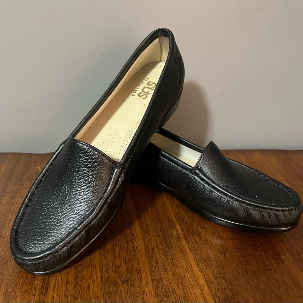 SAS Black Leather Loafers - Picture 2 of 12